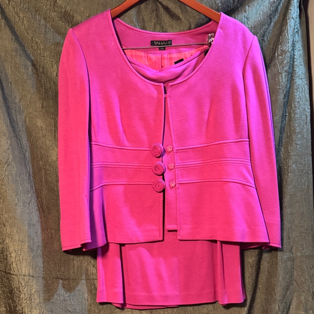 Tahari Fuchsia Blazer and skirt Set